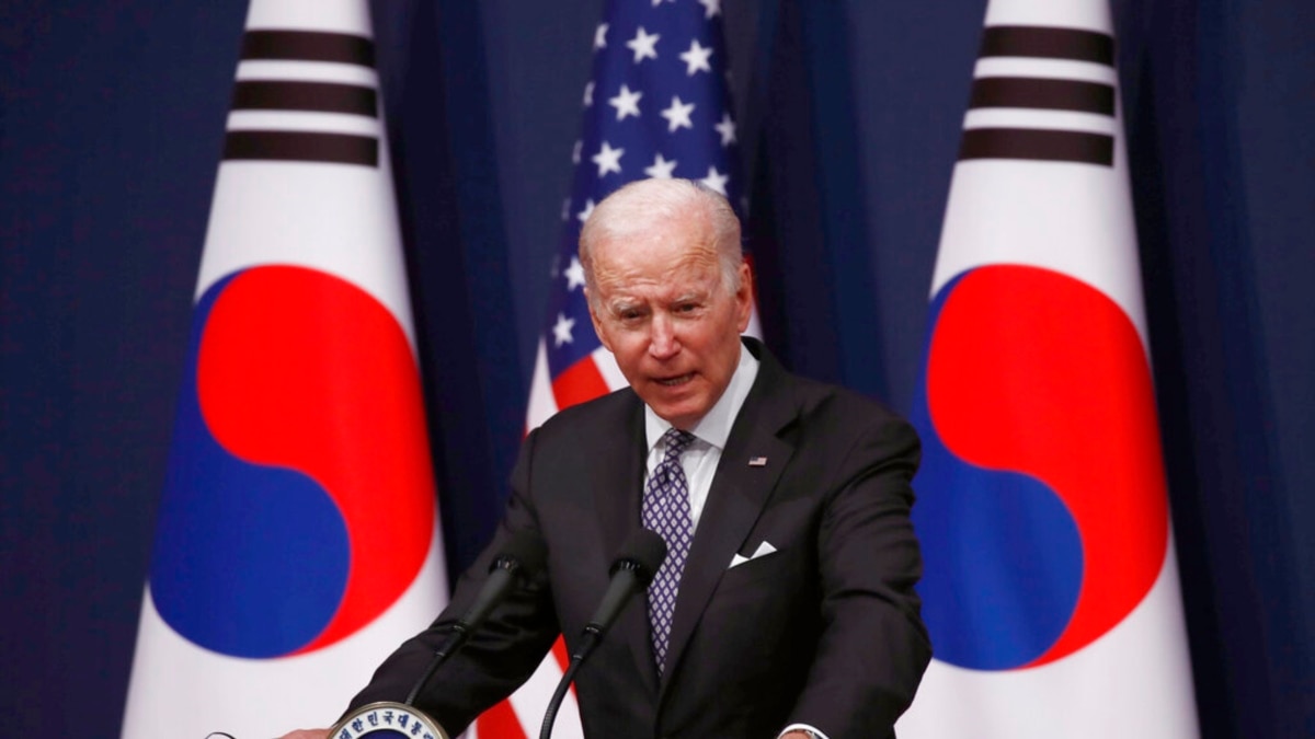 분석가들은 한국과 미국의 동맹이 중국과 모순된다고 말합니다.