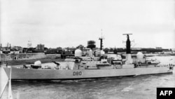 Британский эсминец «Шеффилд». Фото 1980г.