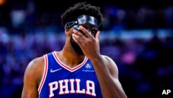 Le Camerounais Joël Embiid ne sera ni MVP ni champion NBA cette saison.