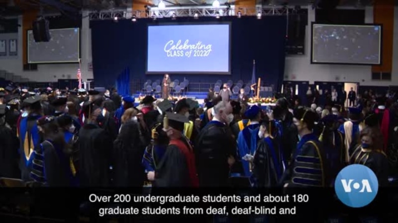 Gallaudet University Celebrates its Deaf and Hard-of-Hearing Graduates