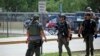 Policías frente a la Escuela Primaria Robb luego de un tiroteo, el martes 24 de mayo de 2022, en Uvalde, Texas. (Foto AP/Dario López-Mills)