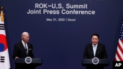 윤석열 한국 대통령(오른쪽)과 조 바이든 미국 대통령이 지난 5월 서울에서 회담했다.