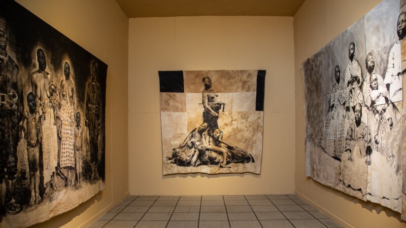 Artists Flock to Dakar for Biennale