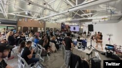 Un grupo de emprendedores en Los Ángeles celebró el pasado 30 de abril ‘Hola Metaverso’, el primer evento bilingüe de su tipo para la comunidad hispana.