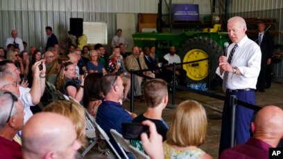 Biden tells farm audience in Illinois that U.S. agriculture can
