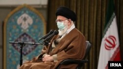  علی خامنه‌ای، رهبر جمهوری اسلامی