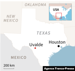 A map showing the location of Uvalde, Texas.