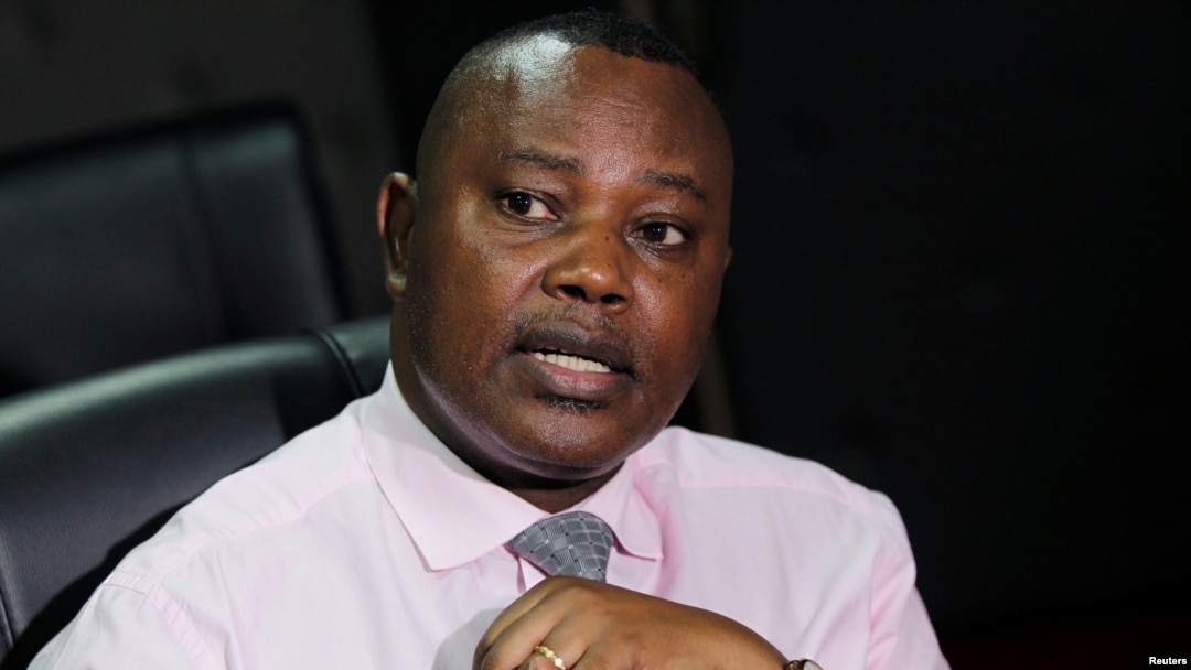 Uwurongoye ikigo gikora amatohoza muri Kenya, George Kinoti, mu kiganiro n'abamanyeshamakuru ku biro iwe i Nairobi
