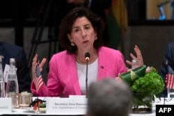 Menteri Perdagangan AS Gina Raimondo di Washington, DC, 12 Mei 2022.