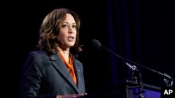 La vicepresidenta de EEUU, Kamala Harris, durante una gala en Washington DC el 3 de mayo de 2022.