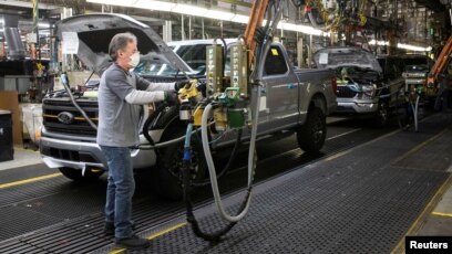 US Automakers Reinstate Mask Mandate at Some Michigan Facilities