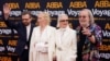 ABBA အဖြဲ႔ဝင္မ်ား (ဝဲမွယာ) Bjorn Ulvaeus၊ Agnetha Faltskog၊ Anni-Frid Lyngstad နဲ႔ Benny Andersson 