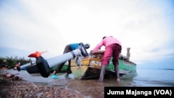 Electric Fishing Boats in Kenya's Lake Victoria Help Cut Emissions