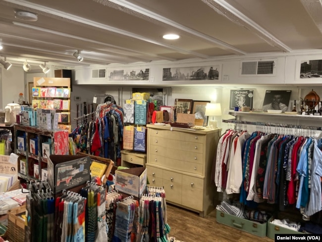 Underground Vintage in Lewes, Delaware. The store does not separate clothing for men and women. (Dan Novak/VOA)