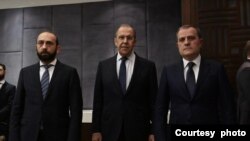 Ceyhun Bayramov, Sergey Lavrov və Ararat Mirzoyan (official photo)