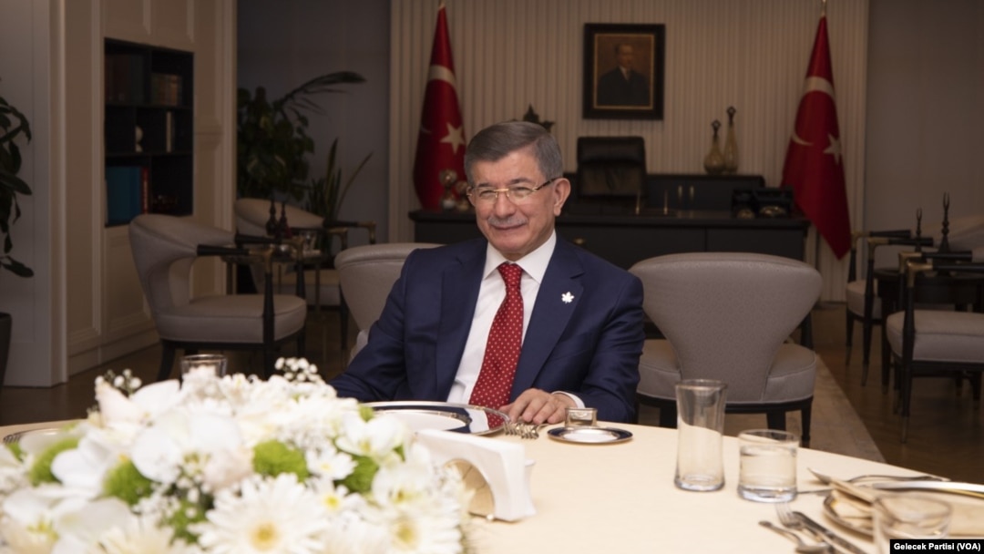 Gelecek Partis Başkanı Ahmet Davutoğlu