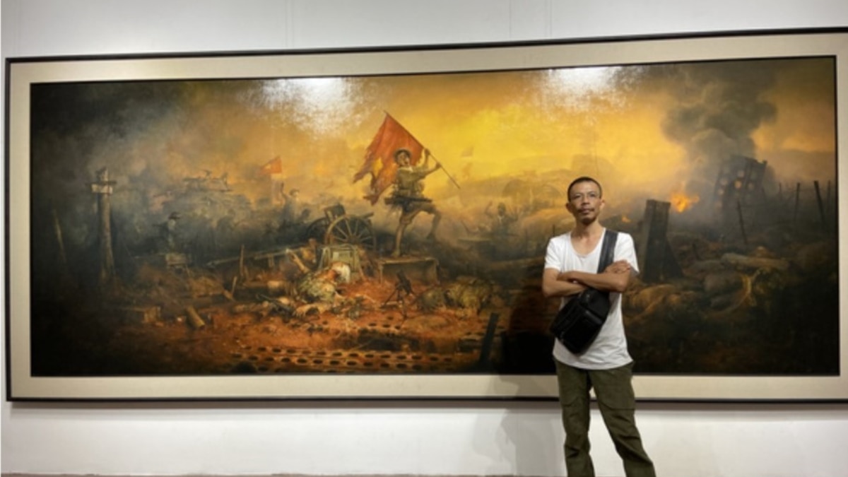 Quyết định dừng triển lãm tranh 'Điện Biên Phủ' gây tranh cãi ở Việt Nam