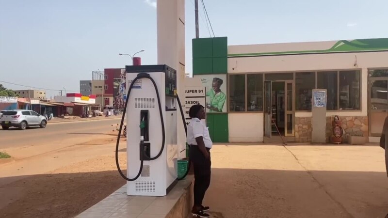 L'essence augmente de 100 francs CFA par litre au Faso