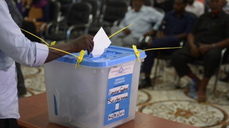 Après plus d'un an de reports, la Somalie tient son élection présidentielle