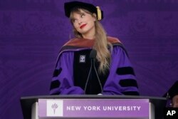 APTOPIX NYU Graduation