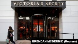 USA-HOLIDAYSHOPPING/