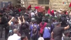 Պաղեստինցի լրագրողի դագաղը գրեթե վայր է ընկնում, իսրայելական ոստիկանության սգավորների վրա հարձակման պատճառով