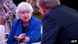 Sekretarica za finansije SAD Janet Yellen prisustvuje ručku "Pandemijskog fonda", kao dio razgovora na samitu G20 u Nusa Dui, indonežanskom ostrvu-odmaralištu na Baliju, 13. novembra 2022.