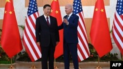 美国总统拜登在印尼巴厘岛出席G20峰会前与中国国家主席习近平举行会晤。（2022年11月14日）