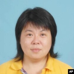 中國維權人士周莉