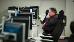 VOA连线(许宁)：美国网络安全官员：中国市场连带风险，企业需权衡利益