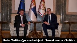 Miroslav Lajčak i Aleksandar Vučić tokom razgovora u Beogradu (Foto: Twitter/@miroslavlajcak)