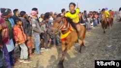 ঐতিহ্যবাহী ঘোড়দৌড় প্রতিযোগিতা