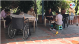 Adultos mayores conviven amigablemente en la Casa Hogar Padre Pío, pero dicen que extrañan a sus familiares.