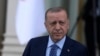 파일 - 레제프 타이이프 에르도안 터키 대통령이 16년 2022월 XNUMX일 터키 앙카라에서 기념식을 위해 도착합니다.