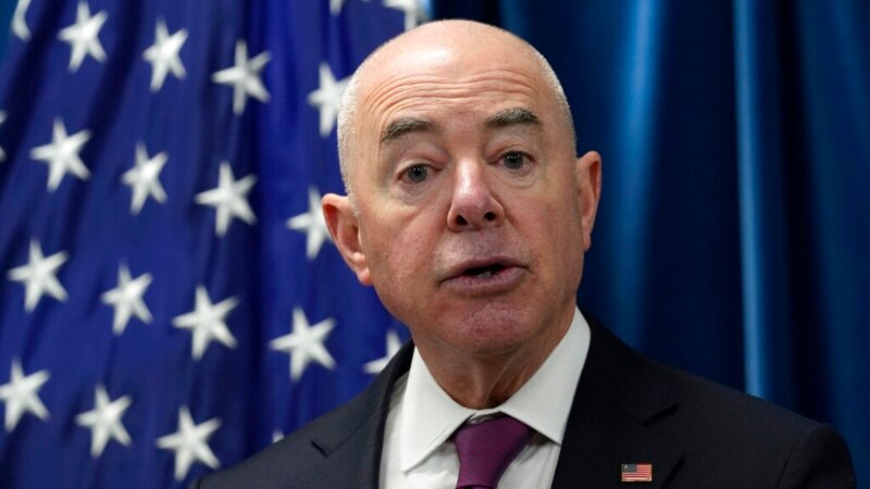 Veinte estados demandan al gobierno federal por el parole humanitario