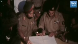 ১৯৭১ঃ পাকিস্তান সেনাবাহিনীর আত্মসমর্পণের দলিলে স্বাক্ষর