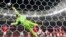 Angle Marcus Rashford make yon gol nan ouveti match Anglete kont Peyi de Gal nan Mondyal Foutbol Qatar la, 29 Nov. 2022. 