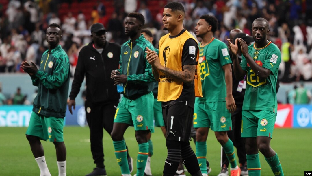 Abakinyi ba Senegal inyuma yo gutsindwa n'Ubwongereza 3-0