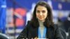 İranın tanınmış qadın şahmatçısı Qazaxıstanda keçirilən beynəlxalq turnirdə baş örtüksüz iştirak edib