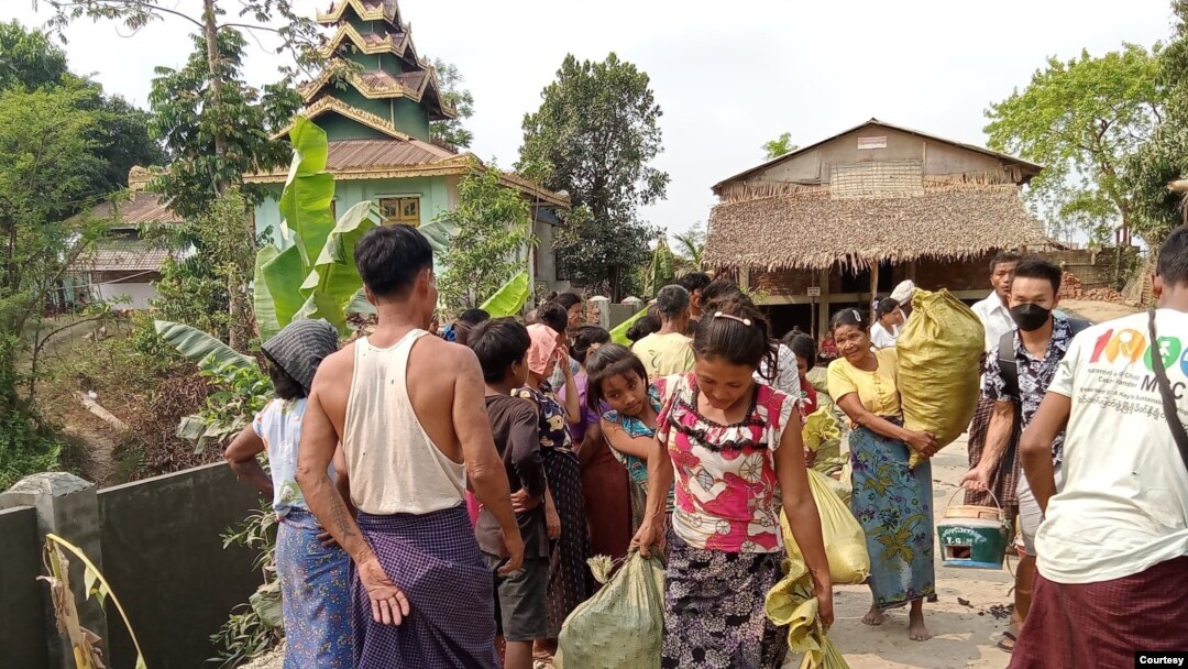 Abashonje muri Myanmar 