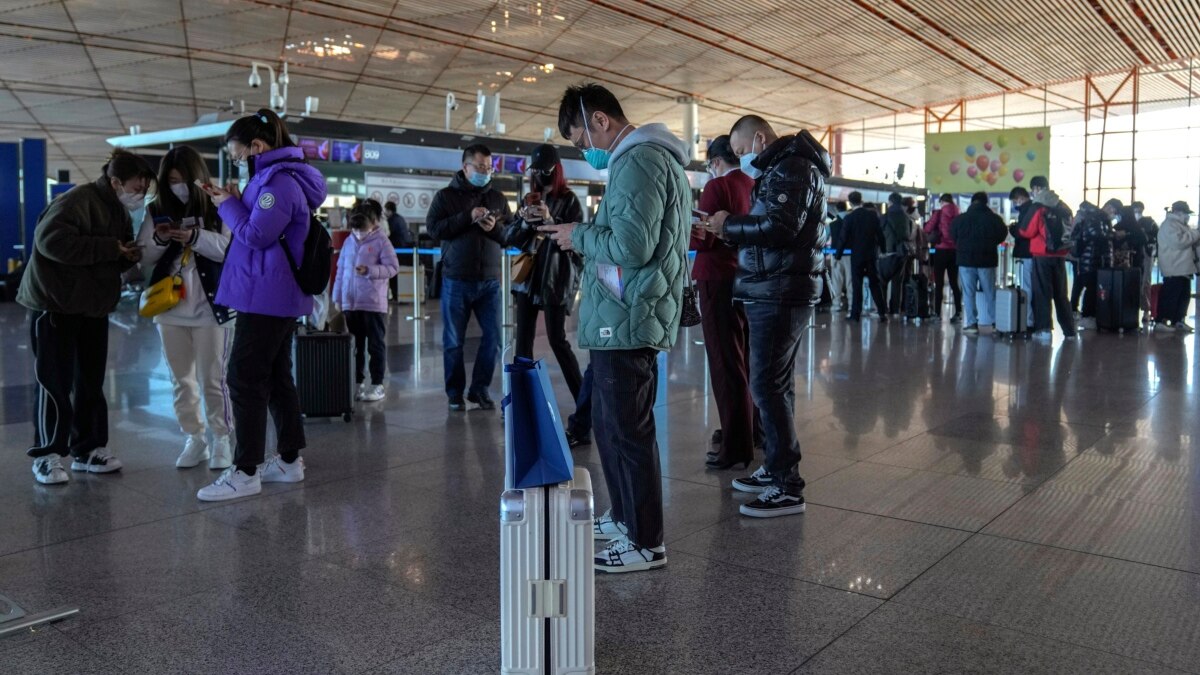 中国重开国门之际,多国对其实施限制 专家:这怪不得别人