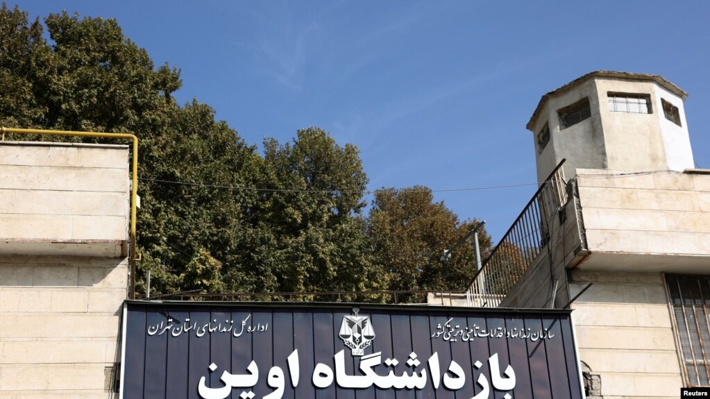 İranda etirazlar fonunda üç qadın jurnalist həbs edilib