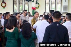Gereja pertama yang didatangi Presiden adalah Gereja Protestan di Indonesia bagian Barat (GPIB) Jemaat Zebaoth Bogor, Jawa Barat. (Foto: Courtesy/Setpres RI)