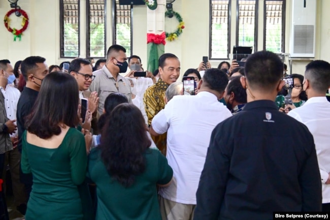 Gereja pertama yang didatangi Presiden adalah Gereja Protestan di Indonesia bagian Barat (GPIB) Jemaat Zebaoth Bogor, Jawa Barat. (Foto: Courtesy/Setpres RI)