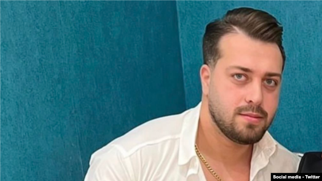 مهران سماک، ۲۷ ساله به جرم بوق زدن در بندرانزلی کشته شد