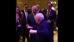 英国国王查尔斯三世访问伦敦的一个犹太人中心  