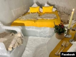 Hotel Es di Rumania, Tawarkan Kehangatan Saat Kedinginan
