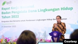 Presiden Jokowi instruksikan BPDLH prioritaskan penanganan masalah sampah dan rehabilitasi hutan mangrove (biro Setpres )
