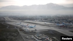 Foto udara situasi bandar udara internasional Hamid Karzai di Kabul, Afghanistan. (Foto: Reuters).