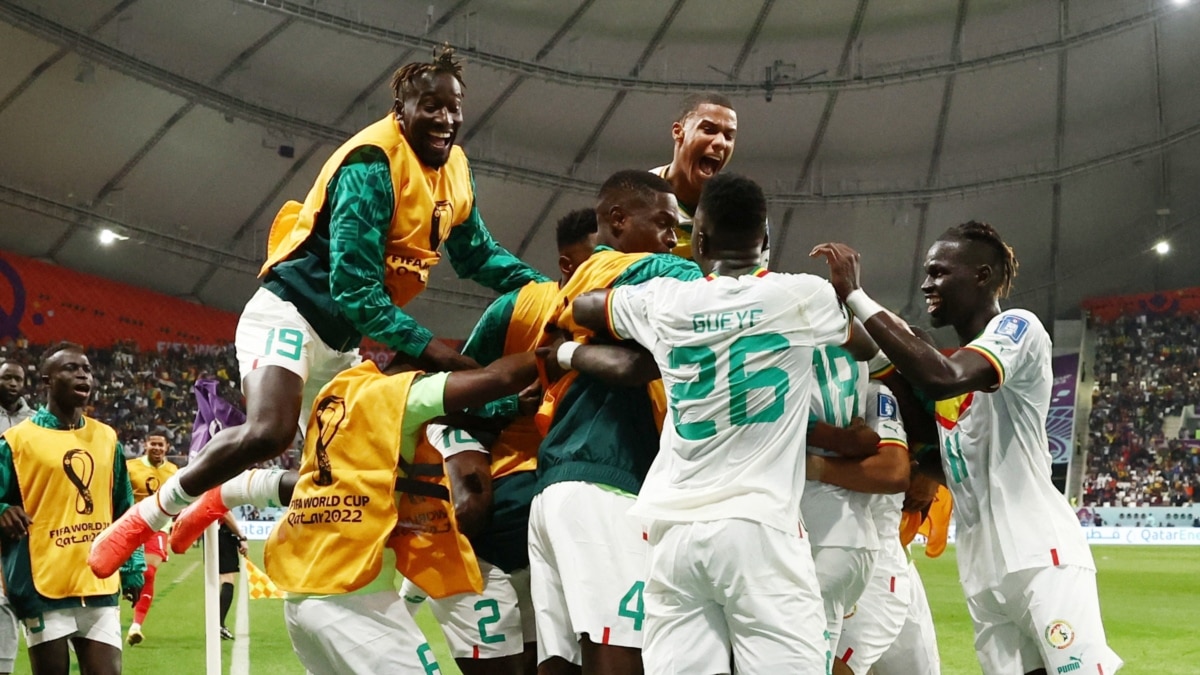 Senegal Gana 2-1 A Ecuador Y Lo Elimina Del Mundial